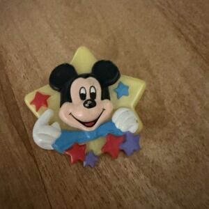 Vintage-Avon -Disney Mickey Mouse Pin -Star -1989 Collectible Plastic